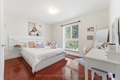 Photo 18 at 6 Crimson Millway, Windfields, Toronto