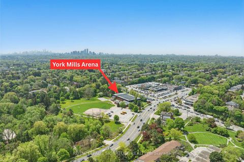 Photo 36 at 6 Crimson Millway, Windfields, Toronto