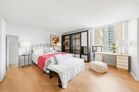 Photo 12 at 1604 - 215 Wynford Drive, Flemingdon Park, Toronto
