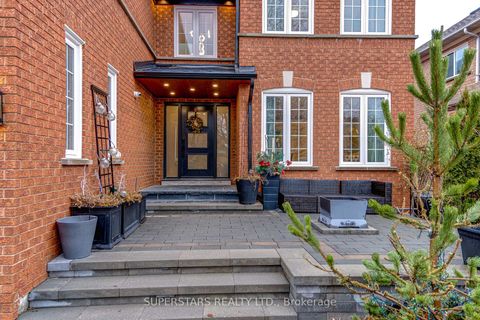 Photo 1 at 75 Rockwood Crescent, Beverley Glen, Vaughan