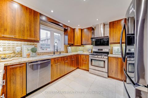 Photo 6 at 75 Rockwood Crescent, Beverley Glen, Vaughan