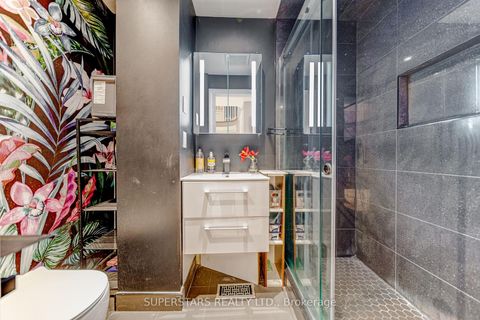 Photo 14 at 75 Rockwood Crescent, Beverley Glen, Vaughan