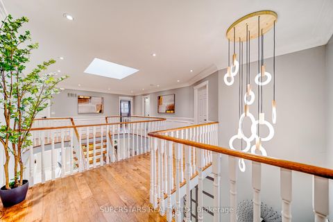 Photo 16 at 75 Rockwood Crescent, Beverley Glen, Vaughan