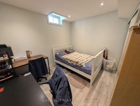 Photo 36 at 75 Rockwood Crescent, Beverley Glen, Vaughan