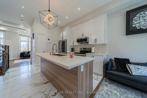 Photo 15 at 143 Carpaccio Avenue, Vellore Village, Vaughan