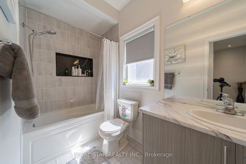 Photo 27 at 143 Carpaccio Avenue, Vellore Village, Vaughan