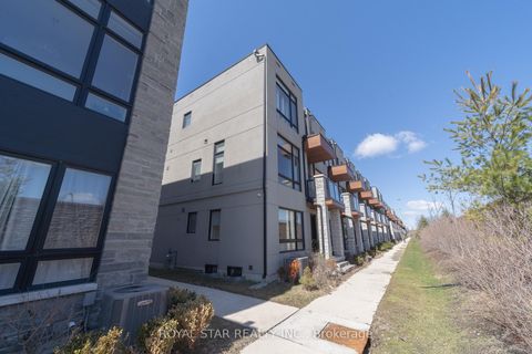 Photo 37 at 143 Carpaccio Avenue, Vellore Village, Vaughan