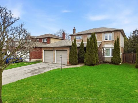 Photo 2 at 24 Kenyon Court, Blue Grass Meadows, Whitby