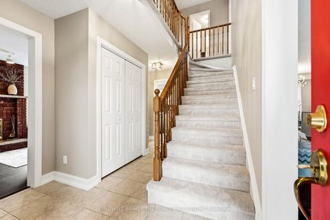 Photo 3 at 24 Kenyon Court, Blue Grass Meadows, Whitby