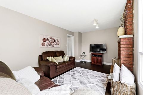 Photo 12 at 24 Kenyon Court, Blue Grass Meadows, Whitby