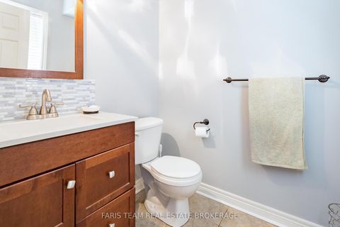 Photo 17 at 18 Balmoral Place, Shore, Barrie