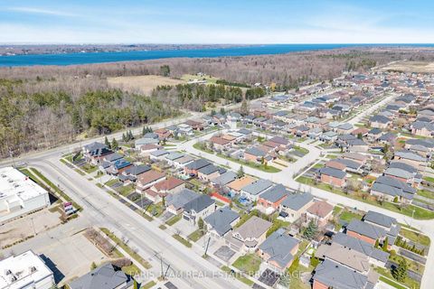 Photo 44 at 18 Balmoral Place, Shore, Barrie