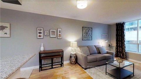 Photo 1 at 722 - 168 Simcoe Street, Waterfront Communities C1, Toronto