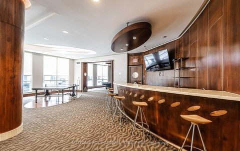 Photo 9 at 722 - 168 Simcoe Street, Waterfront Communities C1, Toronto