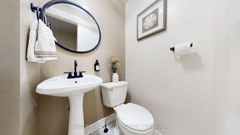 Photo 8 at 12 Woodglen Way, Unionville, Markham