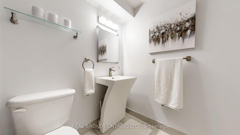 Photo 20 at 12 Woodglen Way, Unionville, Markham