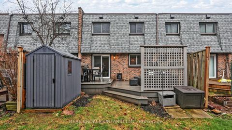 Photo 24 at 12 Woodglen Way, Unionville, Markham