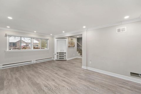 Photo 3 at 41 Shirlea Boulevard, Keswick South, Georgina