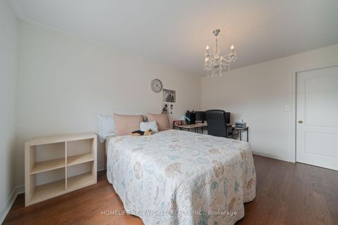 Photo 32 at 113 Sonoma Boulevard, Sonoma Heights, Vaughan