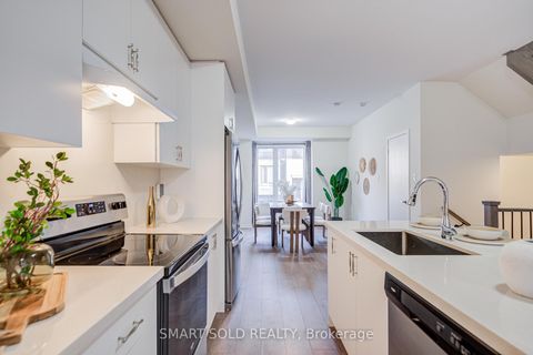 Photo 13 at 25 Origin Way, Patterson, Vaughan