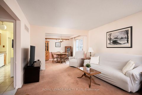 Photo 12 at 222 Centre Street W, Mill Pond, Richmond Hill