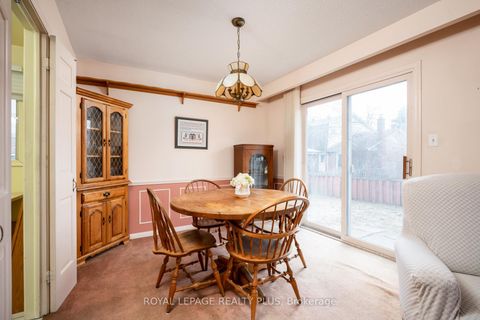 Photo 14 at 222 Centre Street W, Mill Pond, Richmond Hill