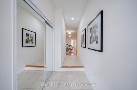 Photo 5 at 28 Catalpa Crescent, Patterson, Vaughan