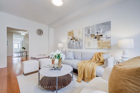 Photo 13 at 28 Catalpa Crescent, Patterson, Vaughan