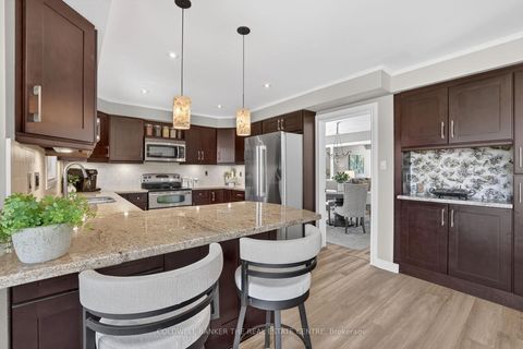 Photo 10 at 78 Rhodes Circle, Glenway Estates, Newmarket