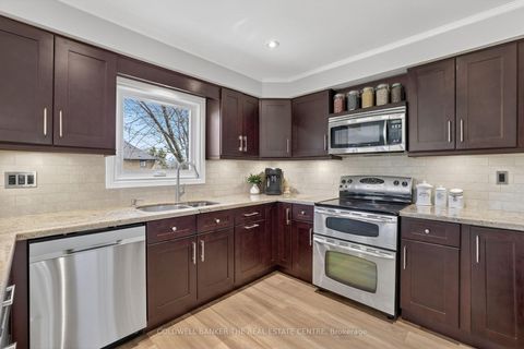 Photo 11 at 78 Rhodes Circle, Glenway Estates, Newmarket
