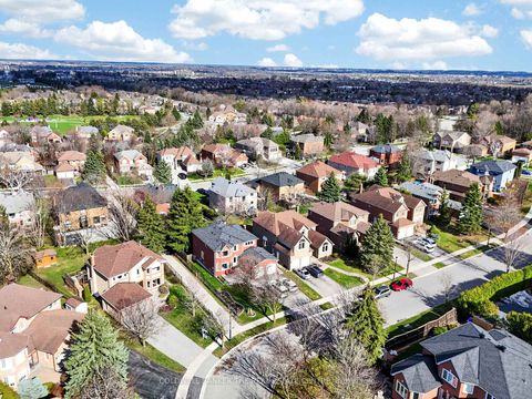 Photo 37 at 78 Rhodes Circle, Glenway Estates, Newmarket