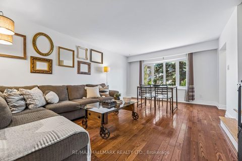 Photo 6 at 157 Barkley Crescent, Vanier, Oshawa