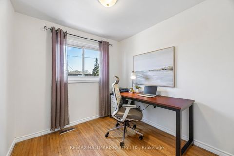 Photo 18 at 157 Barkley Crescent, Vanier, Oshawa