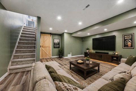 Photo 20 at 157 Barkley Crescent, Vanier, Oshawa