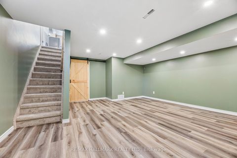 Photo 21 at 157 Barkley Crescent, Vanier, Oshawa