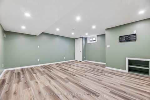 Photo 22 at 157 Barkley Crescent, Vanier, Oshawa