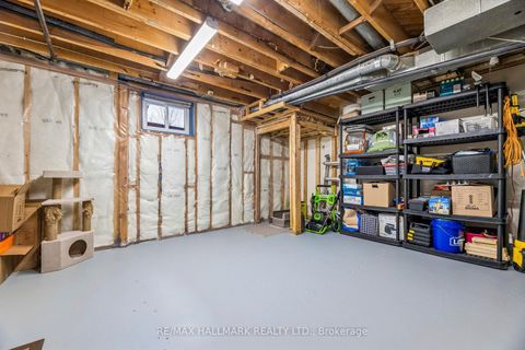 Photo 24 at 157 Barkley Crescent, Vanier, Oshawa