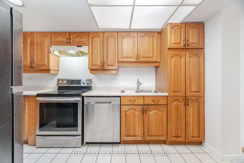 Photo 8 at 305 - 100 Arbors Lane, West Woodbridge, Vaughan