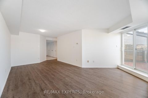 Photo 17 at 305 - 100 Arbors Lane, West Woodbridge, Vaughan
