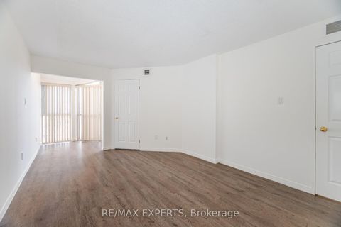 Photo 20 at 305 - 100 Arbors Lane, West Woodbridge, Vaughan