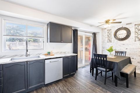 Photo 6 at 203 Thrushwood Drive, 400 West, Barrie