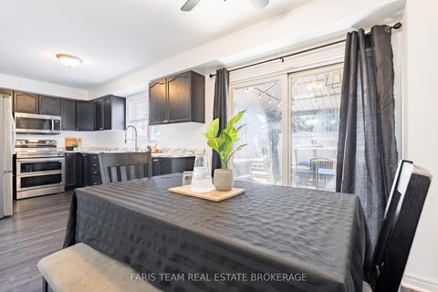 Photo 8 at 203 Thrushwood Drive, 400 West, Barrie