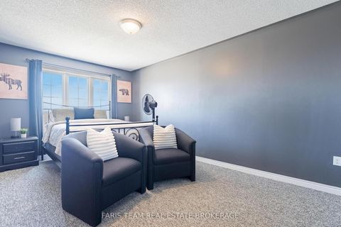 Photo 12 at 203 Thrushwood Drive, 400 West, Barrie