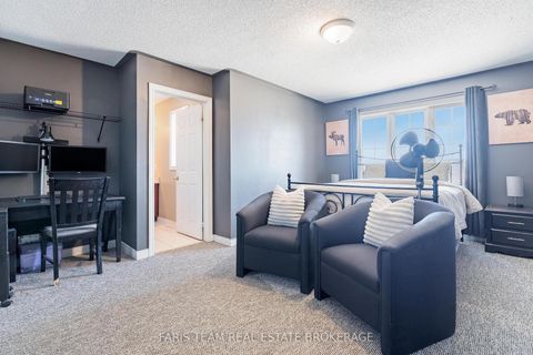 Photo 13 at 203 Thrushwood Drive, 400 West, Barrie