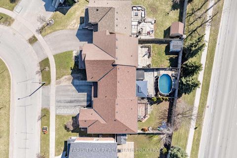 Photo 28 at 203 Thrushwood Drive, 400 West, Barrie