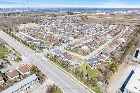 Photo 30 at 203 Thrushwood Drive, 400 West, Barrie