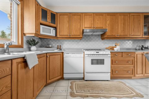 Photo 14 at 10 Kenewen Court, Victoria Village, Toronto