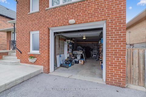 Photo 29 at 10 Kenewen Court, Victoria Village, Toronto