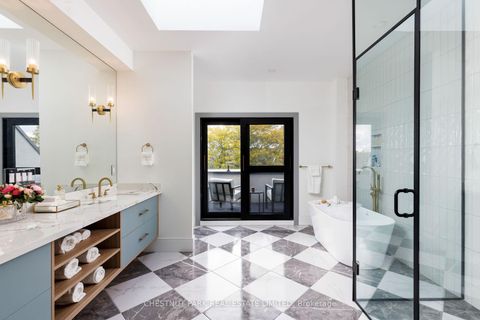 Photo 23 at 269 Euclid Avenue, Bellwoods, Toronto
