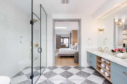 Photo 27 at 269 Euclid Avenue, Bellwoods, Toronto
